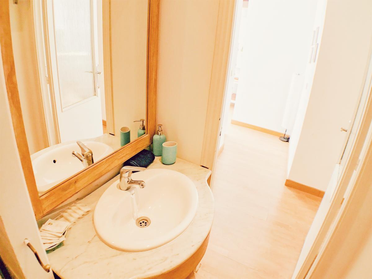 Lollipop Flats City Centre Deluxe Suite Мадрид Екстериор снимка