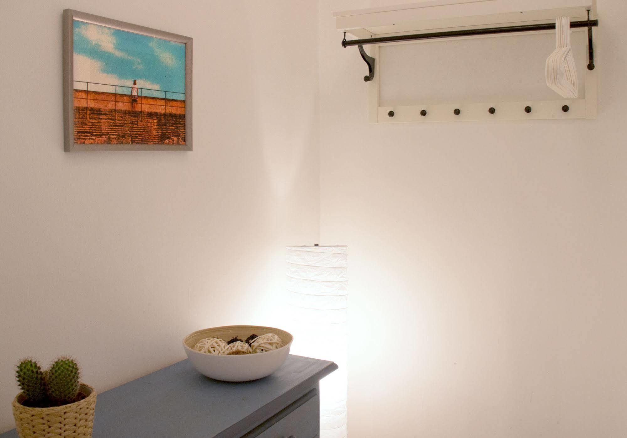Lollipop Flats City Centre Deluxe Suite Мадрид Екстериор снимка